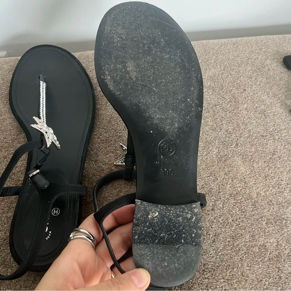 CHANEL Black Sandals with Silver Star Detail - Picture 4 of 4